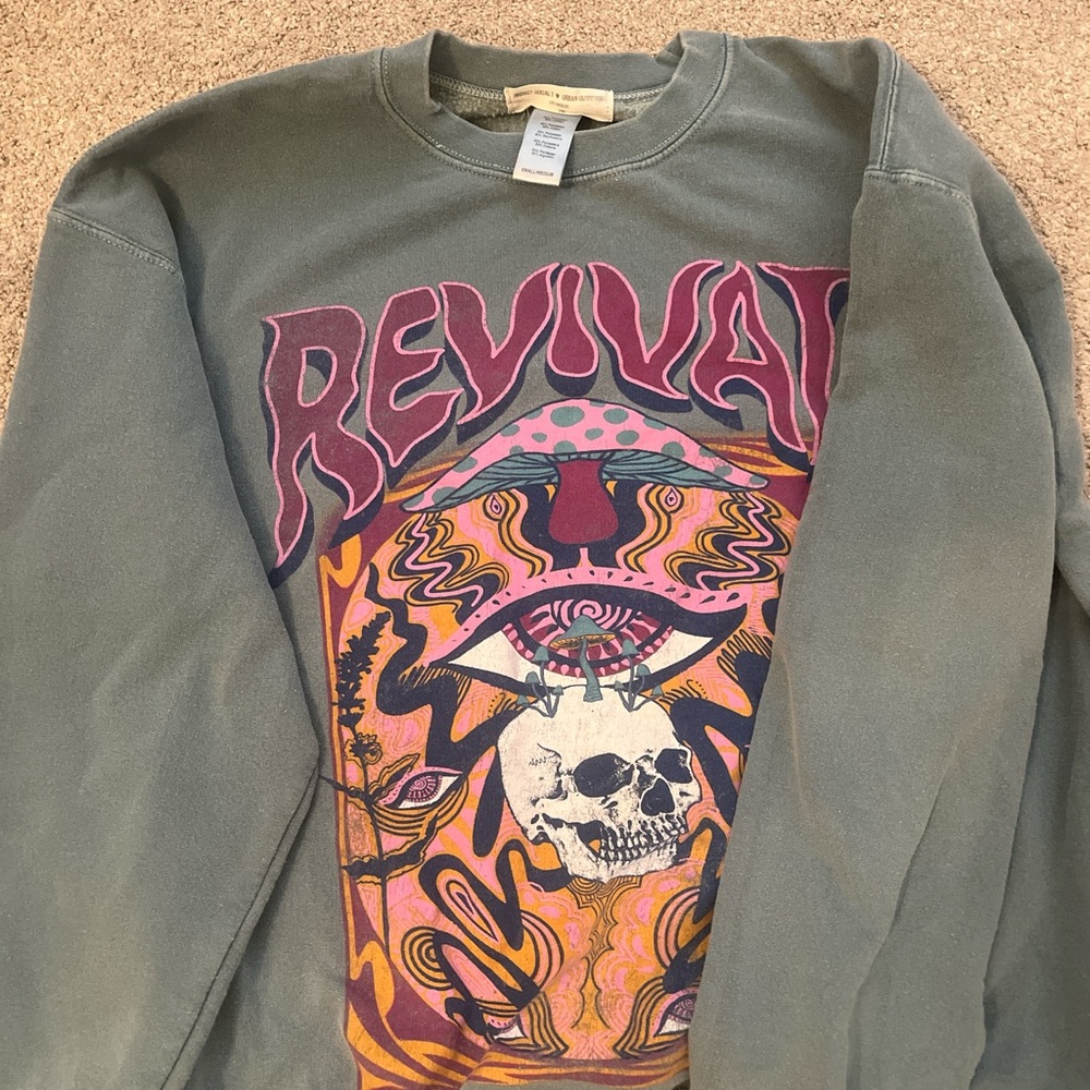 Urban Outfitters Sweatshirt Size Small/Medium